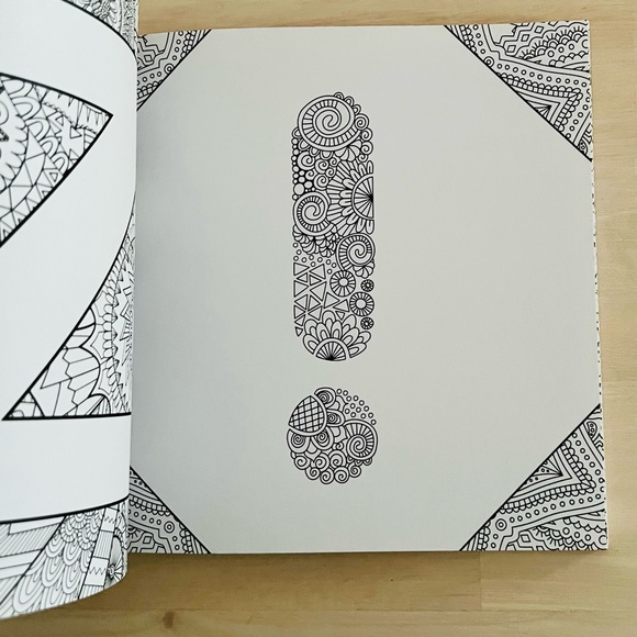 NEW A to Z Adult Colouring Book - Picture 8 of 10